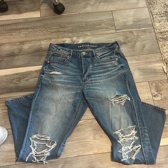 Ripped straight jeans - Picture 2 of 5